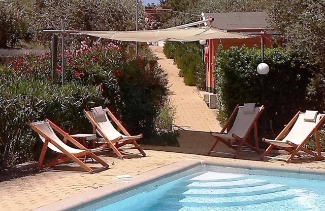 casadellameridiana: villa with pool, air conditioned in a peaceful old olive gro