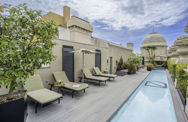 Casagrand Luxury Suites Barcelona