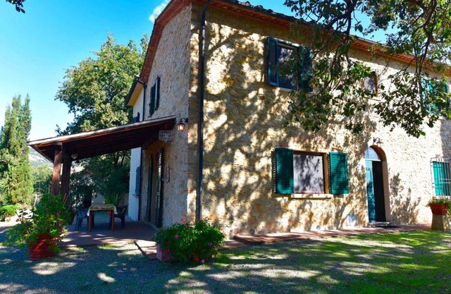 CASE&COLLINE Pozzo 3