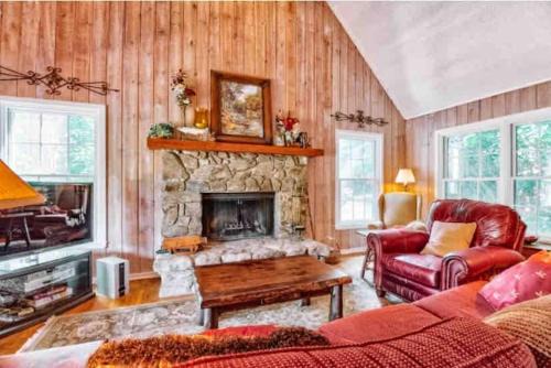 Cashiers Cedar Creek Club Cabin