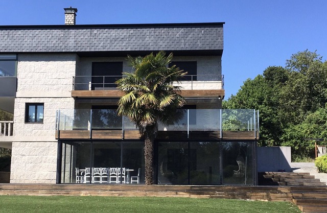 Casona Gallega Moderna en Nigran