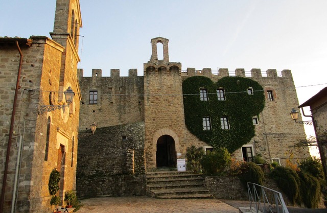 Castello di Cisterna
