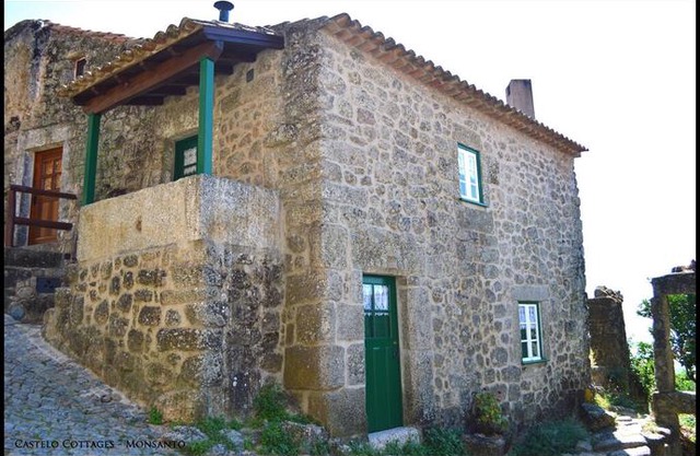 Castelo Cottages II
