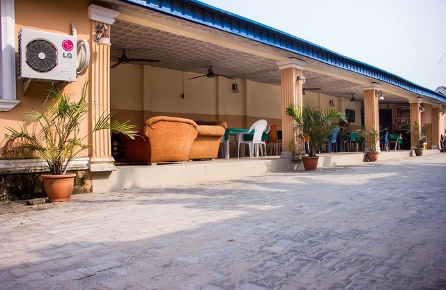 Castle City Resort & Suites Annex