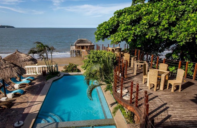 Catembe Gallery Hotel