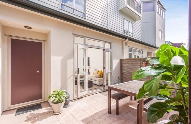 CBD Spacious 3 Storey Terrace House with Courtyard