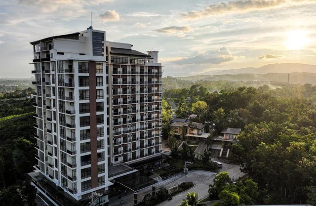 Cebu One Tectona Resort Hotel