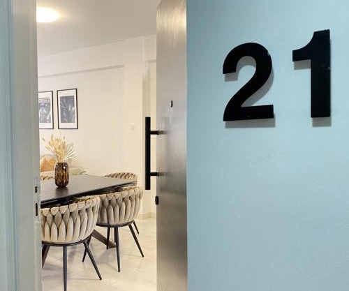 Central Boutique Twenty One