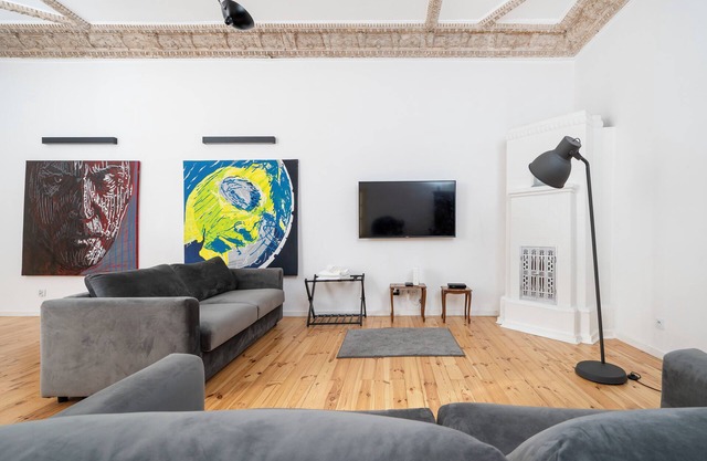 Central Family Apartment
