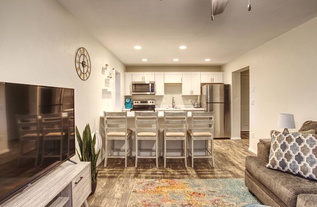 Central FLG,1BR-1BA, Private Entrance, close to downtown, Easy to Snowbowl, NAU