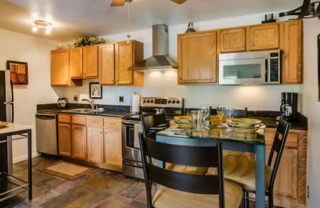 Central, Remodeled, 2-Bdrm Suite Retreat!