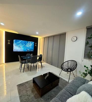 Central Suite