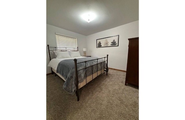 Centrally Located Cozy Duplexn