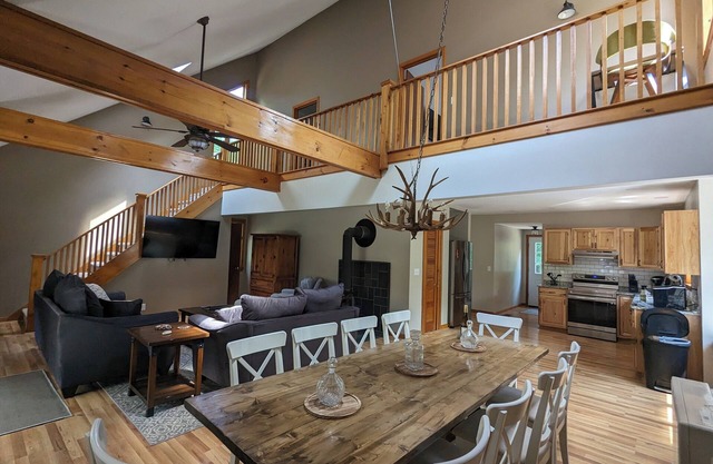 Centrally located getaway in the heart of New Hampshire for all seasons!