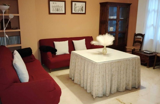 Centrico Y Amplio Apartamento CON Todas LAS Comodidades ¡sevilla A TUS Pies!