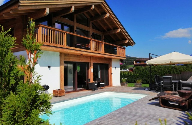 Chalet in Neukirchen am Grossvenediger with pool