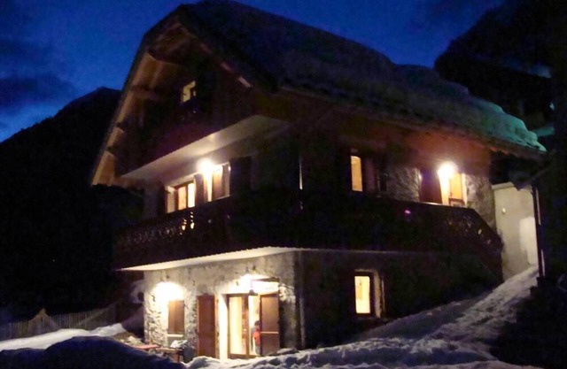 Charming cottage 500m from the ski slopes