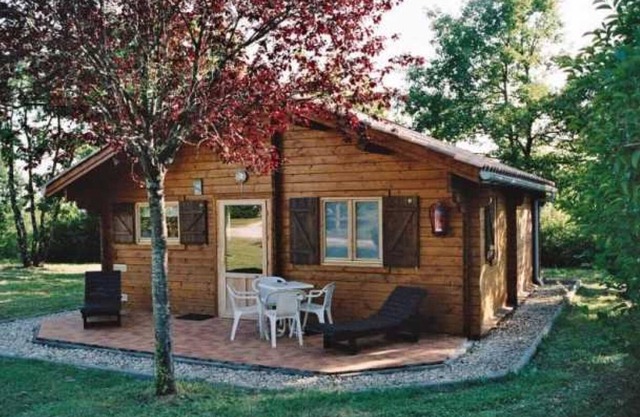 Chalet 3 étoiles - Piscine - eebbgg
