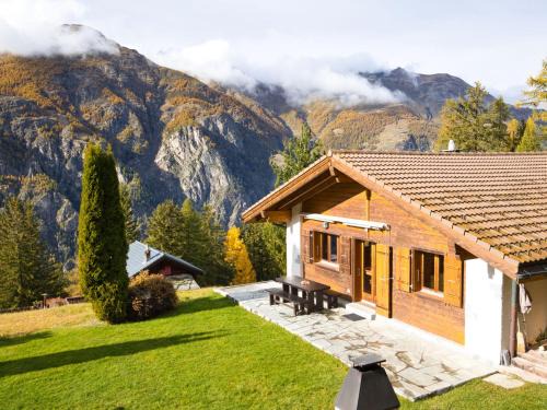 Chalet Als man zählte 1989 by Interhome