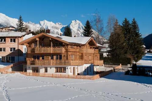 Chalet Antoin Stube & Architecture -MESSAGE-'WHATSAP - BEFORE - BOOKING -I-43-681-2016-1054-