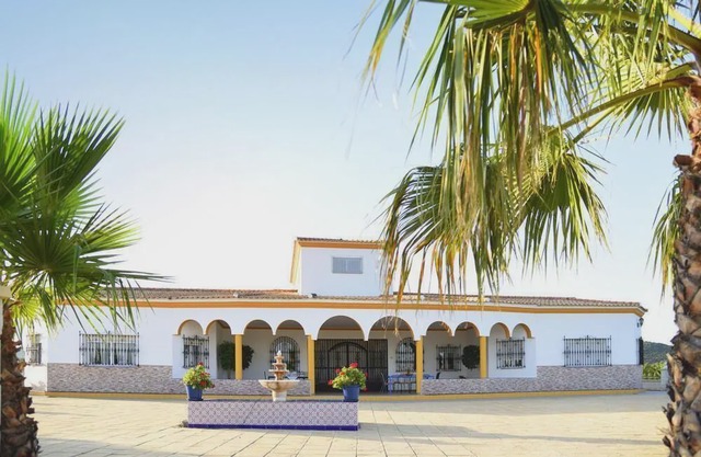 Chalet Bella Vista, Lora del Río