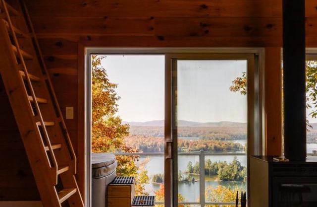 Chalet Cottage Le Bellevarde Hot tub Lake view