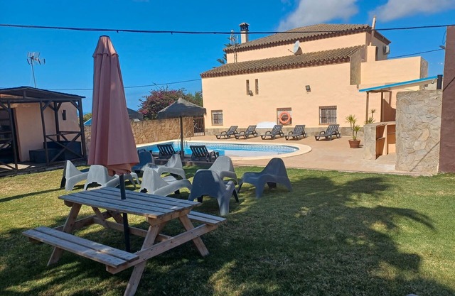 Chalet 'Casa Mirador De Cádiz' with sea views, Wi-Fi and air conditioning