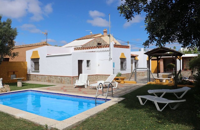 Chalet del Pato with private pool