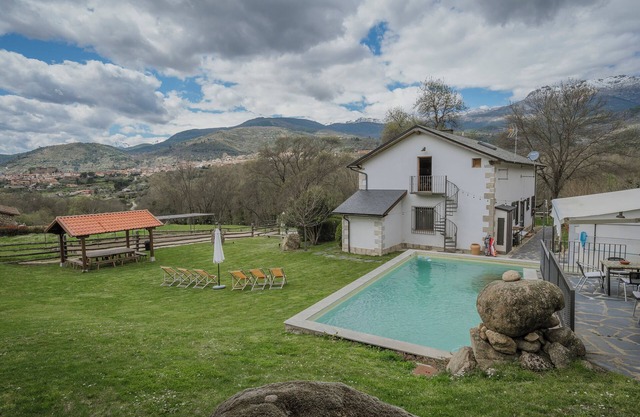 Chalet 'Finca El Aguilojo' with Private Pool, Private Terrace and Wi-Fi