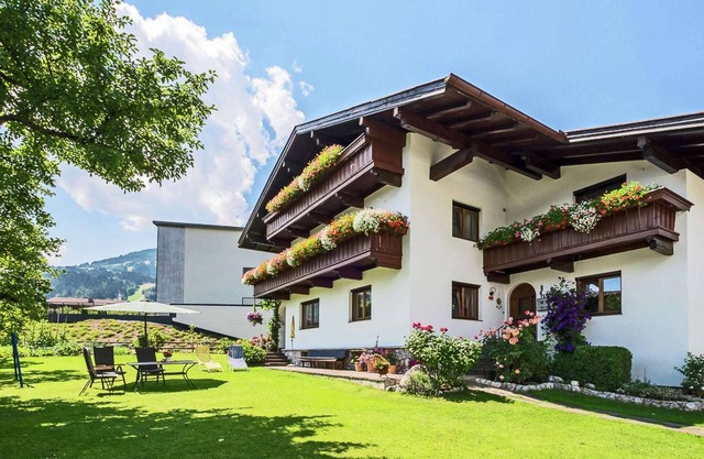 Chalet in Fügen near Spieljoch Lift