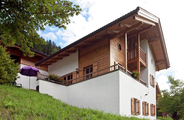 Chalet in Königsleiten near Ski Bus & Pool