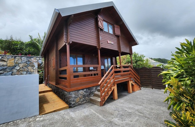 Chalet LE FANAL with swimming pool, kiosk and Balinese shower
