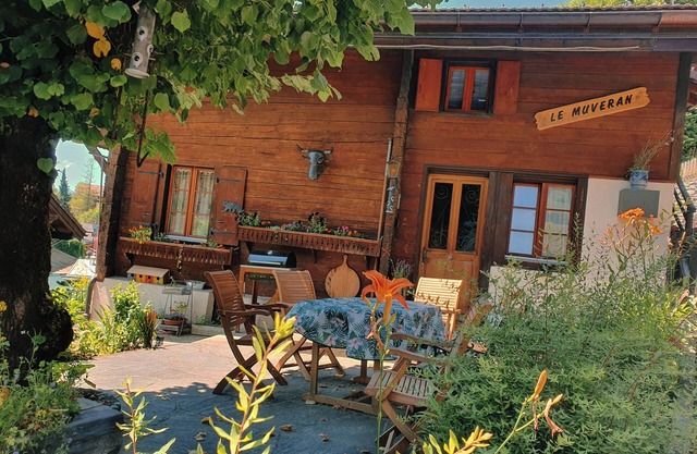 Chalet le muveran, in the center of gryon with garden!