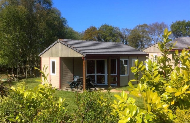 Chalet 'Standard 5' with Private Terrace and Shared Garden