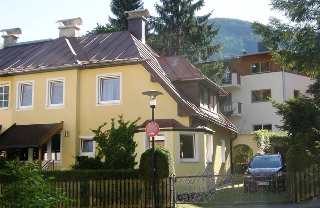 Chalet Struber - Luxury 3 Bedroom Villa In The Centre Of Zell