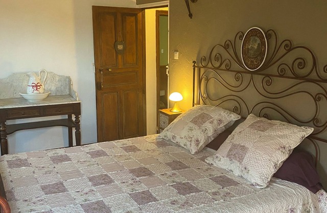Chambres et Table D'hôte au Cœur de la Castagniccia Dans une Bâtisse du Xviii S