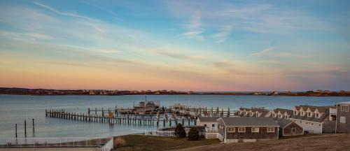 Champlin's Marina & Resort