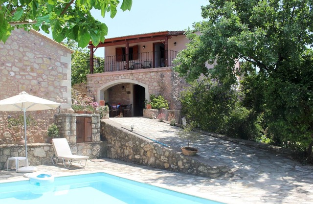 Characteristic built holiday house with pool, garden, wifi | Rethimno, Crete