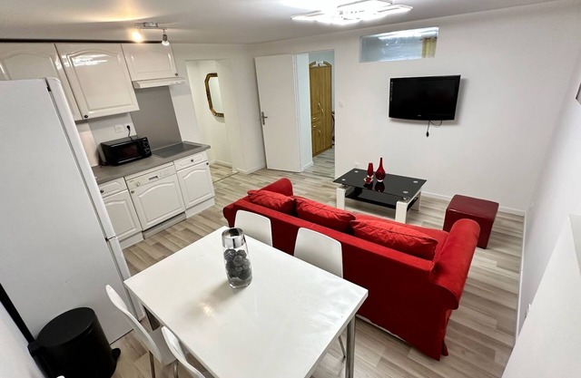 :charmant Appartement à 7mn du Centre - Proche Commodités et Transport en Commun