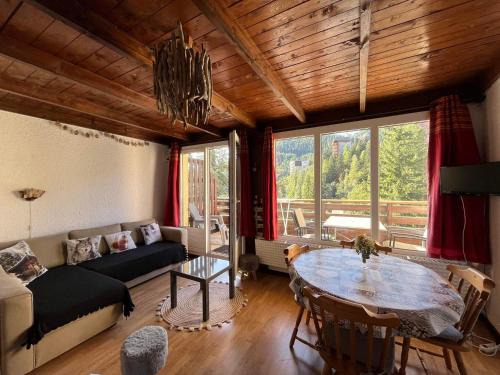 Charmant studio avec balcon, près des pistes - FR-1-165A-94