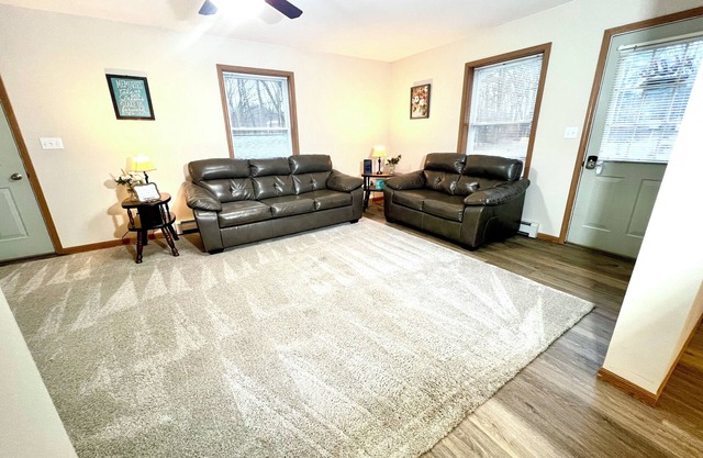 Charming 1-bedroom apartment in wonderful Clarion with WiFi, AC