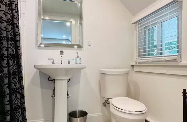 Charming 1-bedroom apartment in East Aurora