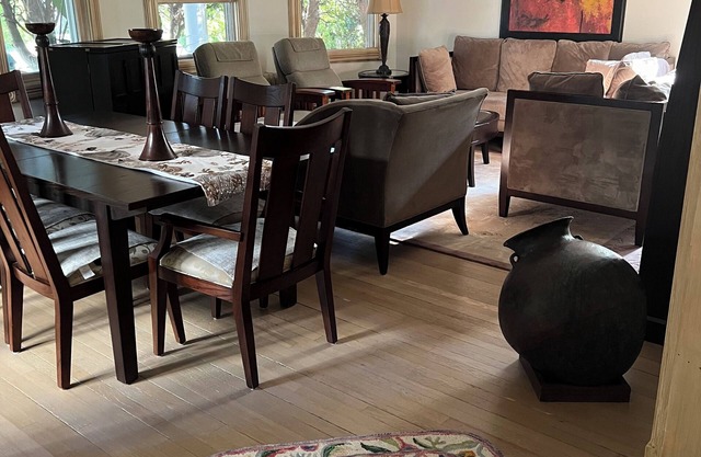 Charming 1-bedroom apartment - 38 Mins to NYC/Parking on site