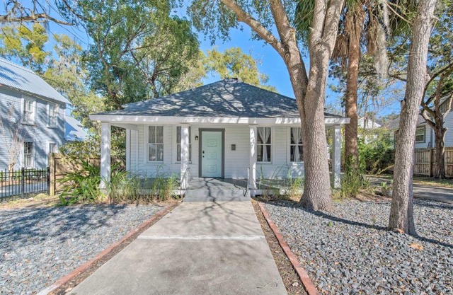 Charming 100-Year-Old Home Less Than 1 Mi to Downtown