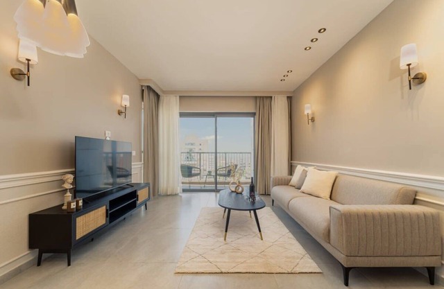 Charming 1Bdr Gem with Astonishing Views Overlooking the Historic Town