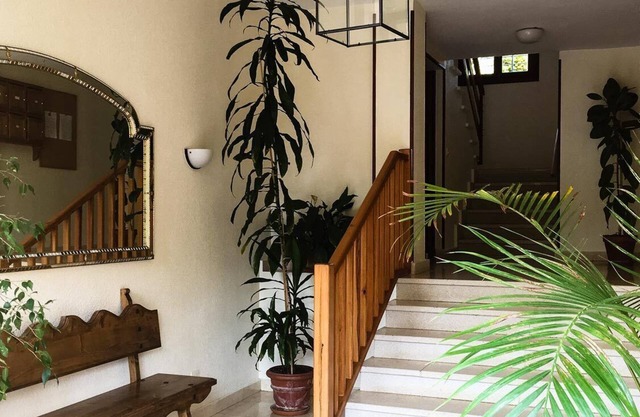 Charming 2-bedroom apartment with private bathroom