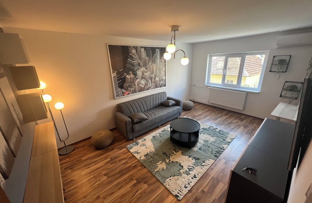 Charming 2-bedroom apartment with AC, WiFi in adorable Călimănești