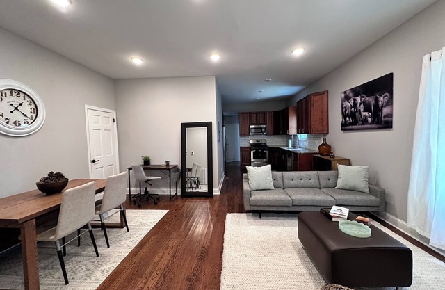 Charming 2bedroom Apt walking distance to Downtown Rahway & Train Station to NYC