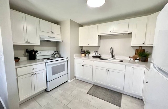 Charming 2BR/1BA Retreat in the Heart of Tully, NY