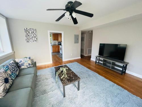 Charming 2br Cottage House In Elkins Park